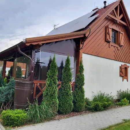Domek Caloroczny Na Kaszubach / Kolo Chmielna