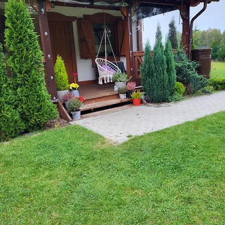 Domek Caloroczny Na Kaszubach / Kolo Chmielna *
