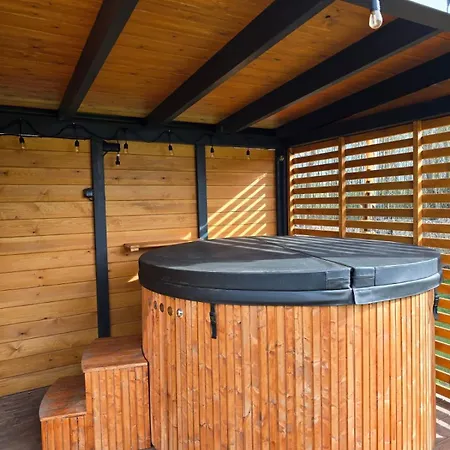 Caloroczny Na Kaszubach / Kolo Chmielna Przewoz (Pomerania)