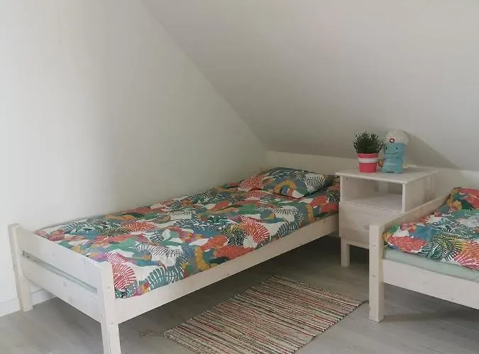 Całoroczny Na Kaszubach / Koło Chmielna * Przewoz (Pomerania)