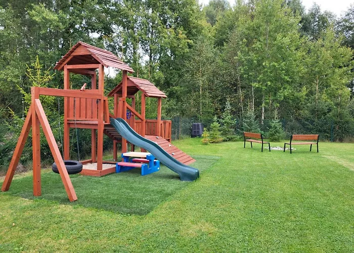 Całoroczny Na Kaszubach / Koło Chmielna * Przewoz (Pomerania)