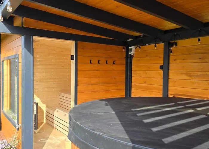 Całoroczny Na Kaszubach / Koło Chmielna *